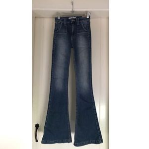 HOLLISTER HIGH RISE FLARE 00